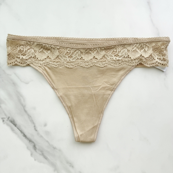 NWT SOMA VANISHING EDGE MICROFIBER WITH LACE THONG PANTY IN WARM AMBER - Picture 1 of 10